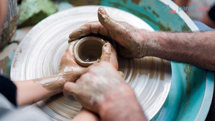 How to Introduce The Art Of Pottery to Your Children's ?