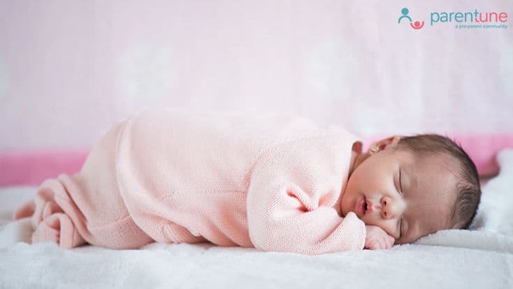 सर्दी के मौसम में कैसी हो नवजात शिशु की ड्रेसिंग और पहनावा?