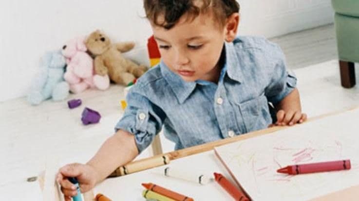 7 Great ways to keep your toddler busy