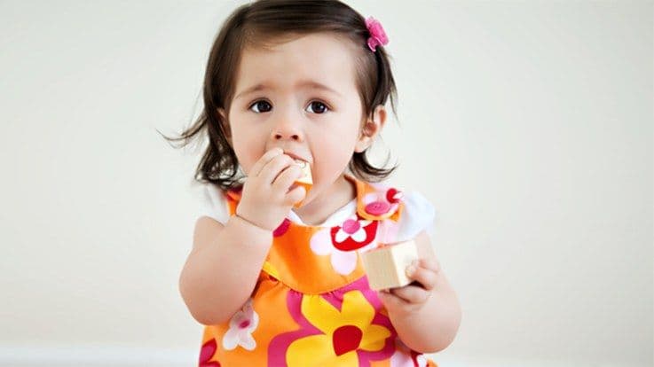 Prevent choking! Watch outs: Coins, latex balloons & more...