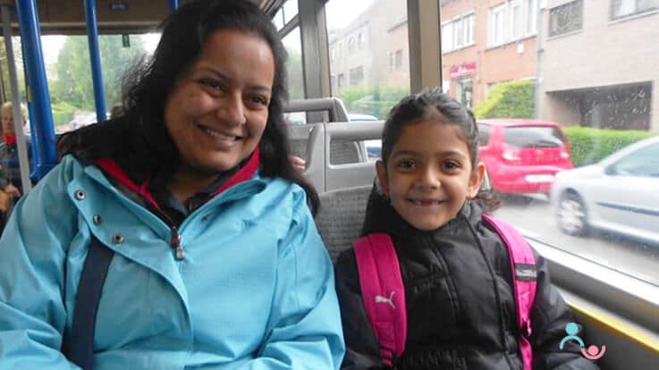 Tips to make air travel with children easier 