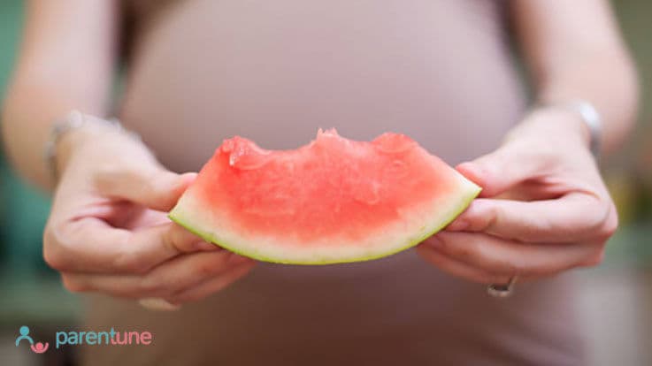 प्रेग्नेंसी में तरबूज खाना कितना सही और कितना गलत, जानिए यहां