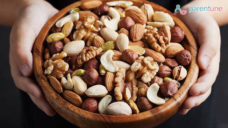 क्या हैं बच्चों को ड्राई फ्रूट्स देने के फायदे? कितना उचित है बच्चों को ड्राई फ्रूट्स देना?
