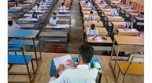CBSE, ICSE आणि इतर बोर्डाच्या १० वी आणि १२ वीच्या परीक्षा फक्त ऑफलाइन असतील.