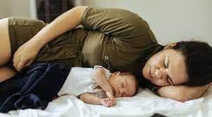 प्रसूतीनंतर जननेंद्रियाची काळजी कशी घ्याल? आवश्यक टिप्स!!