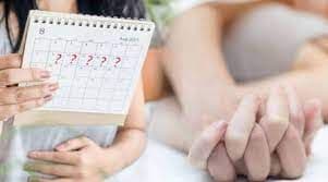 मासिकपाळी मध्ये सेक्स केल्यानं गर्भारपण येऊ शकते का? सुरक्षितता आणि खबरदारी 
