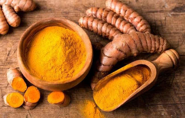लहानग्यांनासाठी जाणूया हळदीचे फायदे 