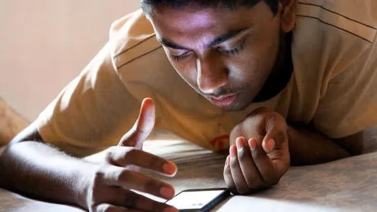 किशोरावस्था में पोर्न की लत कैसे छुड़ाएं? जानें 10 असरदार तरीके