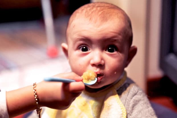 Vitamin D Deficiency Symptoms, Risks for Babies, Breastfeeding Moms