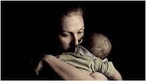बाळतंपणानंतरचे डिप्रेशन म्हणजे काय? लक्षणे, टप्पे आणि उपाय